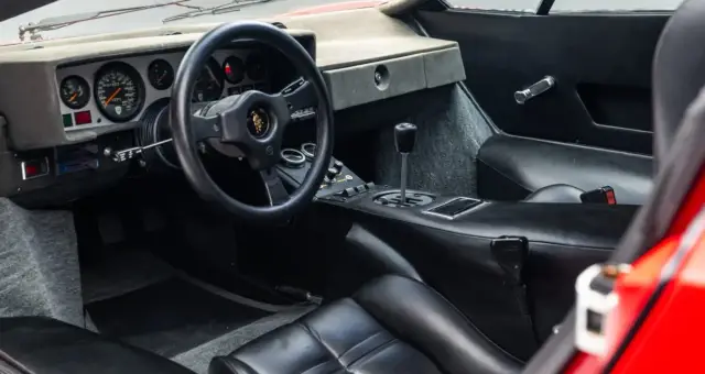 Продава се най-уникалното Lamborghini Countach