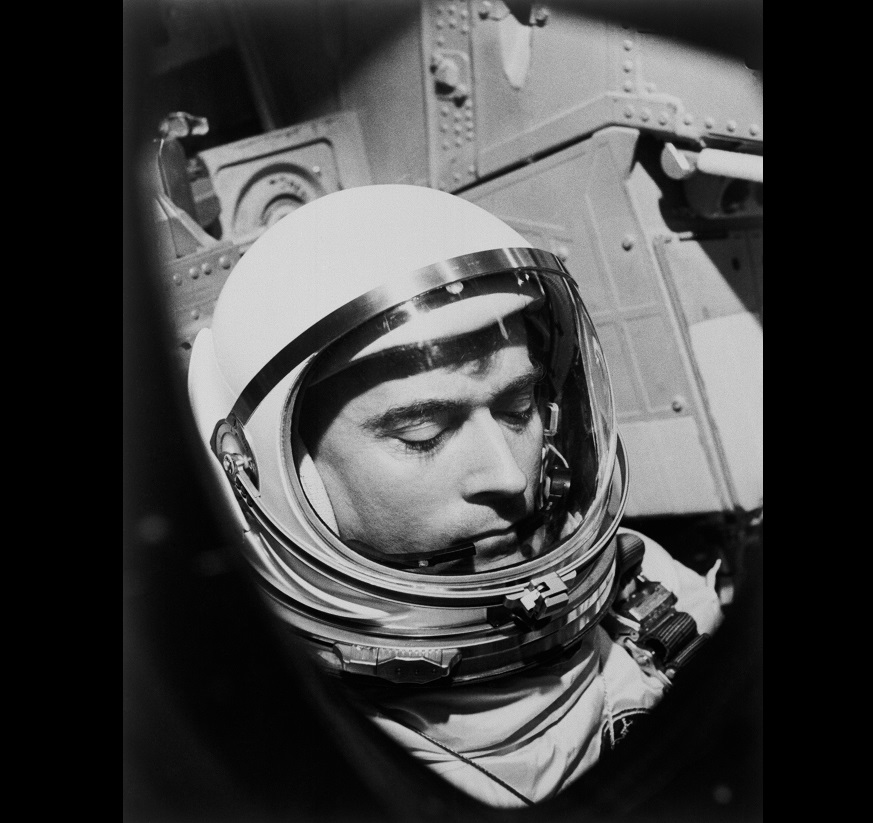 Почина астронавтът Джон Йънг (СНИМКИ)