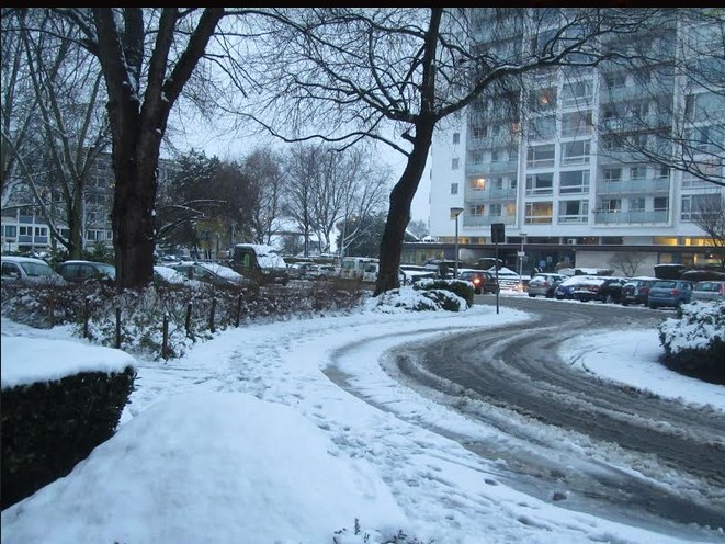 Инфаркт с трафика в Белгия заради снега