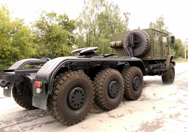 Урал 8х8: нови снимки и информация за секретната армейска машина