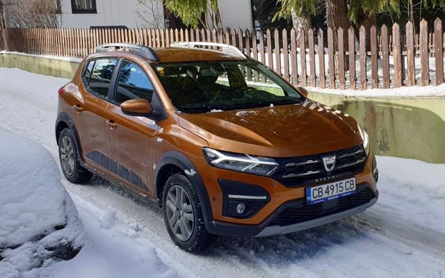  Тест и цени на новия кросоувър на Dacia 