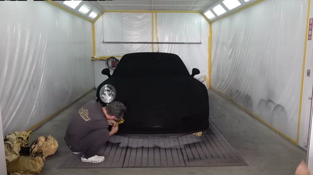 В Япония направиха най-черното Porsche в света (ВИДЕО)