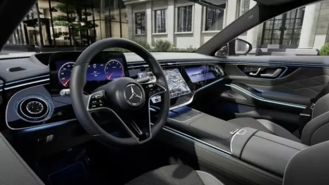 S-класата на Mercedes получава платнени седалки за първи път от 50 години. И те са по-скъпи от кожения салон!