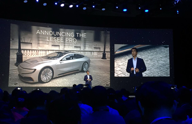 Резил на премиерата на китайската Tesla