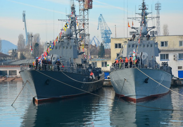 Военноморската база във Варна откри новата учебна година (СНИМКИ)