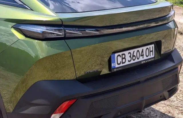 Тествахме новото Peugeot 408. Дизайнът привлича погледи, но достатъчно ли е това и какви са цените у нас?