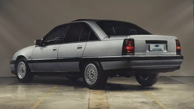 Продадоха 21-годишна Omega за над 70 хиляди евро