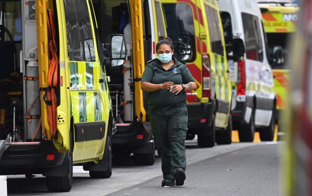 Медсестрите във Великобритания се готвят за най-голямата стачка 