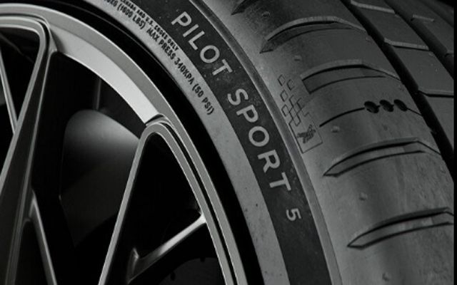 Нови гуми за премиум автомобили - Continental Vs. Michelin