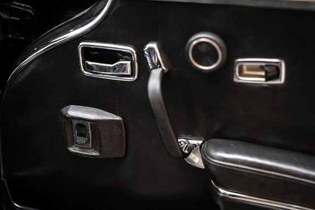  Продава се превъзходно купе Mercedes-Benz W111 