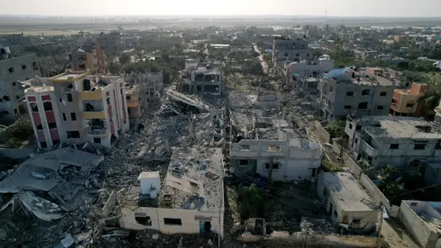 Войната върна Газа десетилетия назад