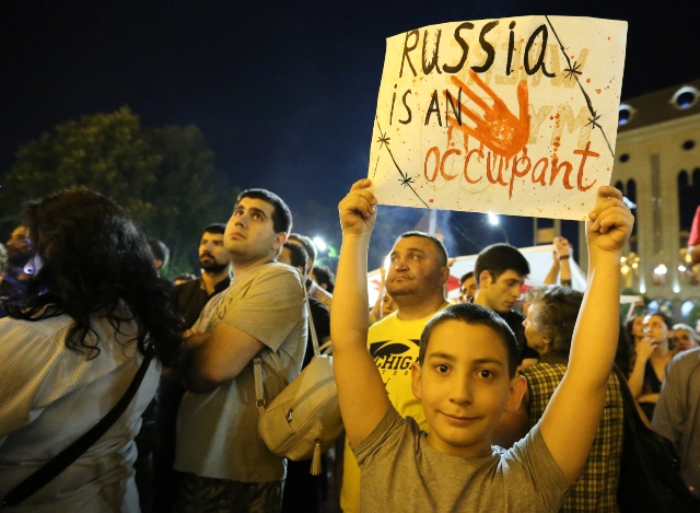 Протестите срещу руския окупатор не спират