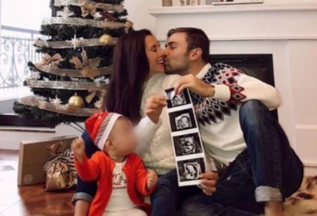  Най-красивата полицайка у нас чака второ дете 