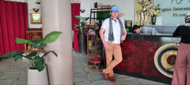 Камбоджа, където огънят по България тлее или какво се случва с първия православен храм в Югоизточна Азия | ФАКТИ.БГ Камбоджа, където огънят по България тлее или какво се случва с първия православен храм в Югоизточна Азия