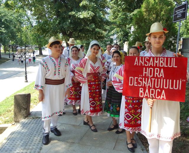 Показаха автентични носии на два века на Фестивала „Богатствата на Дунав“ във Видин