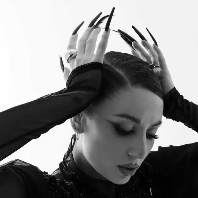 Михаела Маринова пусна нова песен, с която отива на втори кръг от селекцията за "Евровизия" (ВИДЕО)