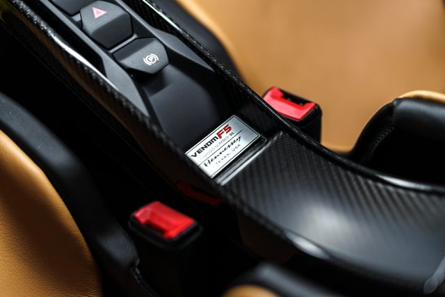  Hennessey Venom F5 потегля на война против Chiron, Jesko и Tuatara 