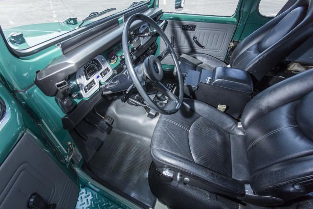  Том Ханкс продава и Toyota-та си Land Cruiser, направена особено за него 