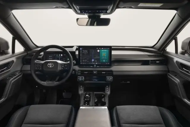 Новата Toyota RAV4 стъпва в Европа | интерФакти.БГ Новата Toyota RAV4 стъпва в Европа