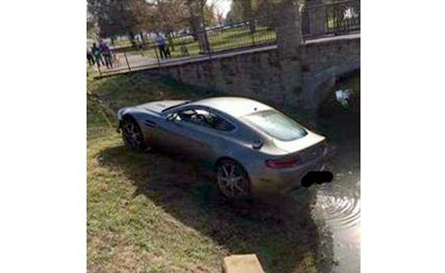 Синче удави татковия Aston Martin