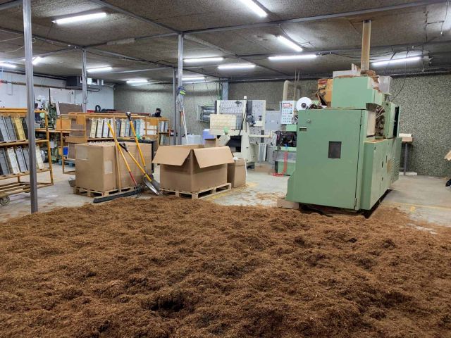 Разбиха мрежа за произвеждане на цигари в Испания. Българин е задържан (СНИМКИ) | ФАКТИ.БГ Разбиха мрежа за произвеждане на цигари в Испания. Българин е задържан (СНИМКИ)