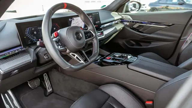 Това комби с 910 к.с. ли е най-добрият избор, ако искате практична суперкола?