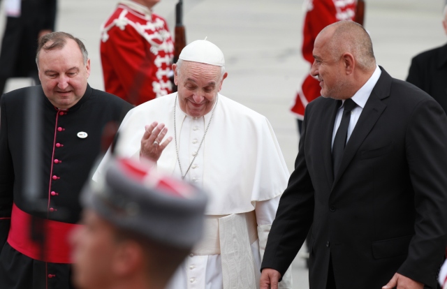 Борисов: Папата ни поощри за магистралите