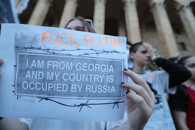 Русия се ядоса на Грузия: Позор!