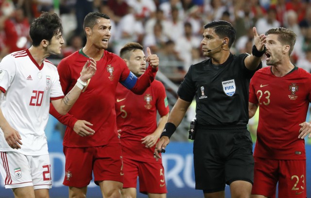 Испания и Португалия не убедиха, но са на осминафинал