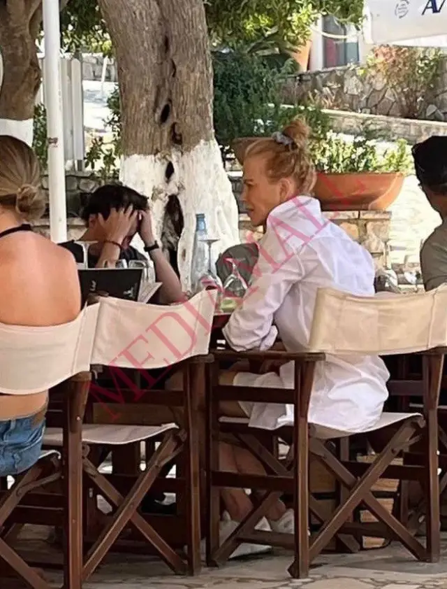 Никол Кидман и Кейт Хъдсън на почивка на гръцки остров (СНИМКИ) - 2