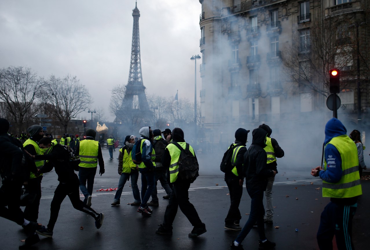 Франция: 1000 арестувани и 55 ранени