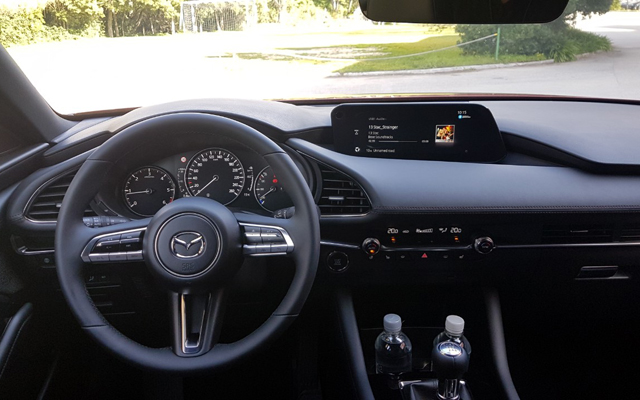 Тествахме новата Mazda3