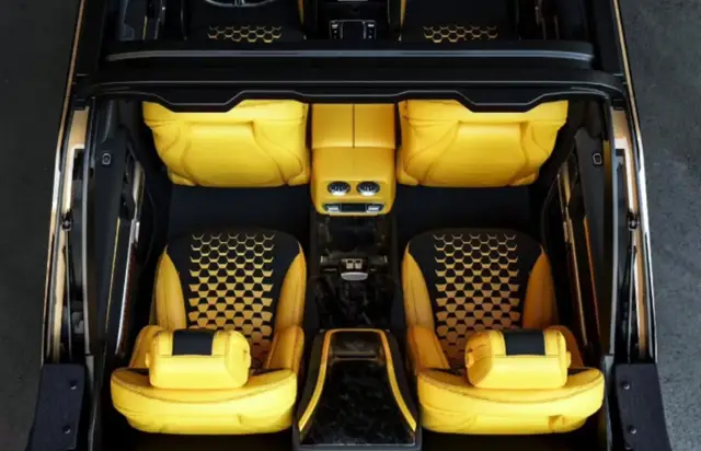 They turned the new Mercedes G-Class into a convertible with square headlights 
