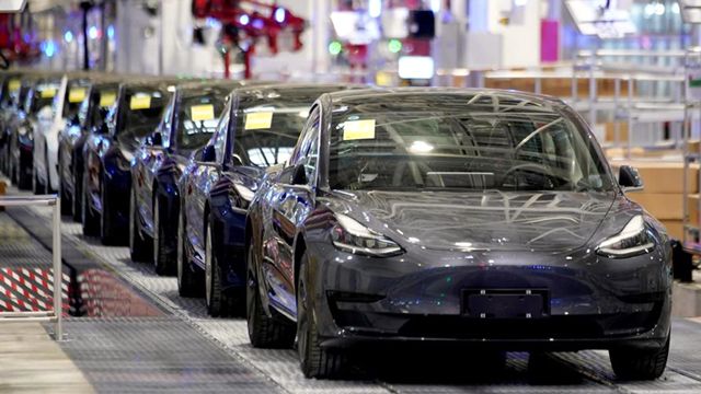  Tesla търси да наеме дизайнер за бъдещия си китайски електрически автомобил 