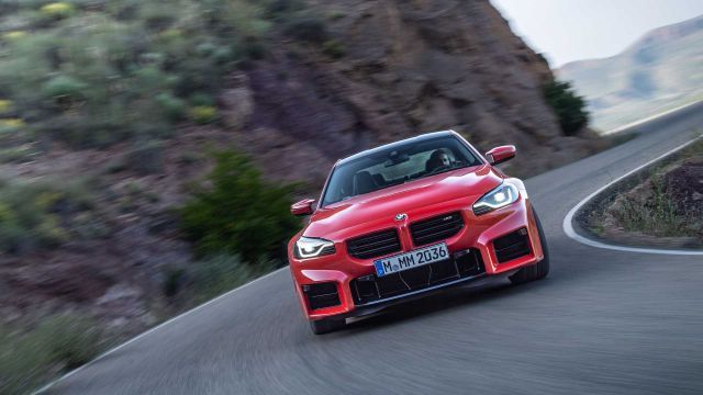 Шефът на BMW M обяви защо механичната трансмисия няма бъдеще