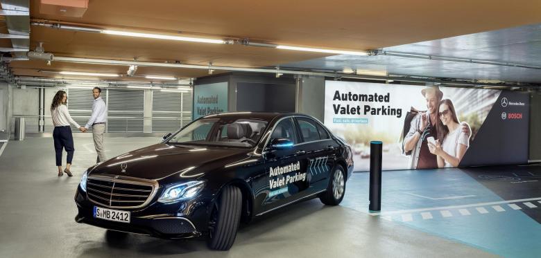 Bosch и Daimler показаха автономен паркинг