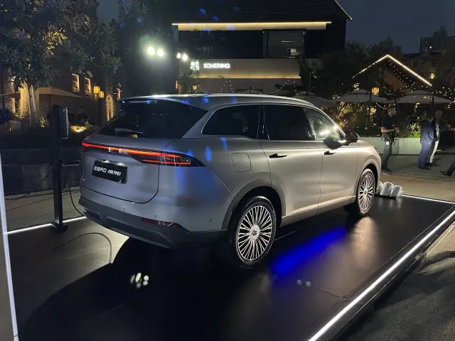 Подробно за Ebro S900. Най-луксозният модел на новата марка у нас