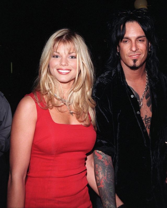  53-г. изкусителка от 