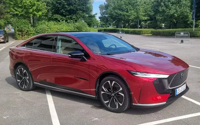 Тествахме "акулата" Mazda 6e (вижте и колко струва у нас) | интерФакти.БГ Тествахме "акулата" Mazda 6e (вижте и колко струва у нас)