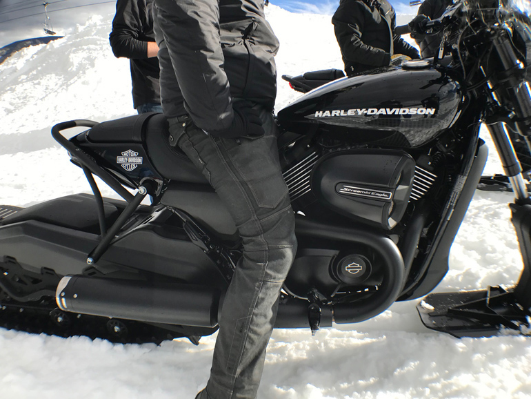 Мотоциклет за зимата от Harley-Davidson