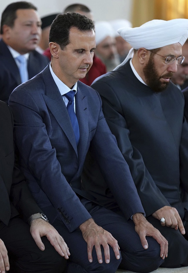 Башар Асад излезе от укритието (СНИМКИ)