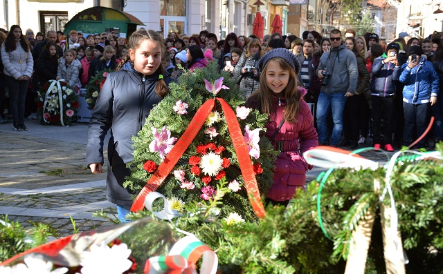 1 ноември: България в снимки