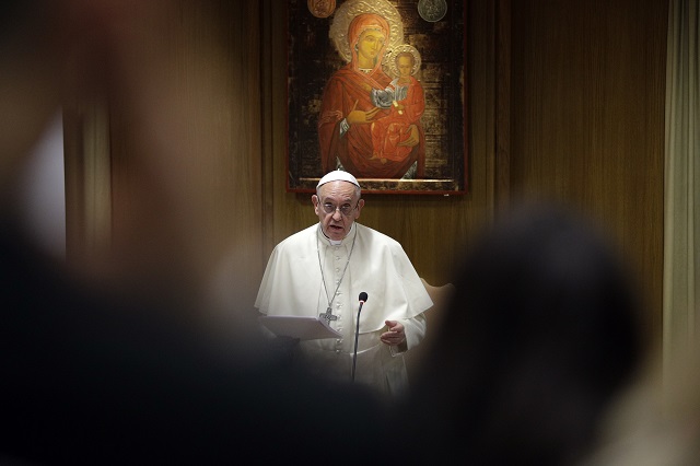 Папата: Убийците злоупотребяват с името на Бог