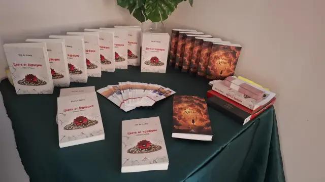 Стихотворение на Ваня Петкова изписаха на стената в читалището на с. Бяла Река