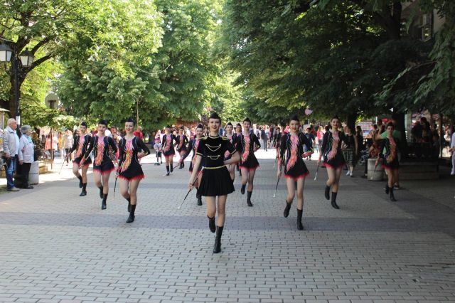 Русе отбеляза 24 май с традиционно шествие и празничен концерт