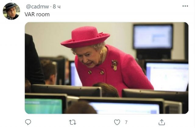  UEFA EURO 2020 Креативни почитатели: Кралица Елизабет II забъркана в дузпата, разтресла Европа нощес 