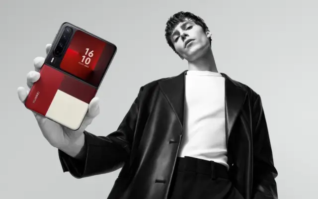 Huawei показа нов сгъваем смарт телефон с нетрадиционен дизайн