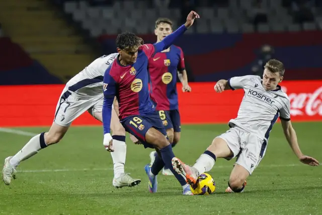 Барселона оглави еднолично класирането в Ла Лига след класика против Осасуна 