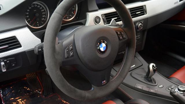  Продава се извънредно рядко BMW M3 CRT 