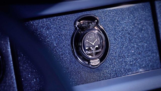  Най-скъпата кола в света идва с гравирани часовници за нейните притежатели 